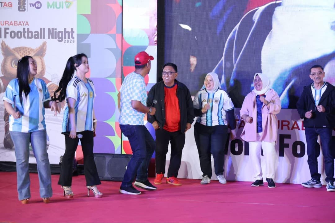 Semangat Kebersamaan Warnai Nobar Perdana Final World Cup 2026 di Untag Surabaya