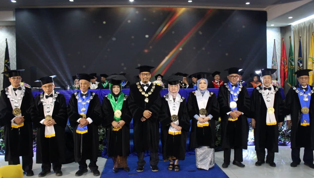 UWG Malang Gelar Sidang Senat Bersejarah: Kukuhkan Dua Guru Besar dan Lantik Enam Profesor Emeritus