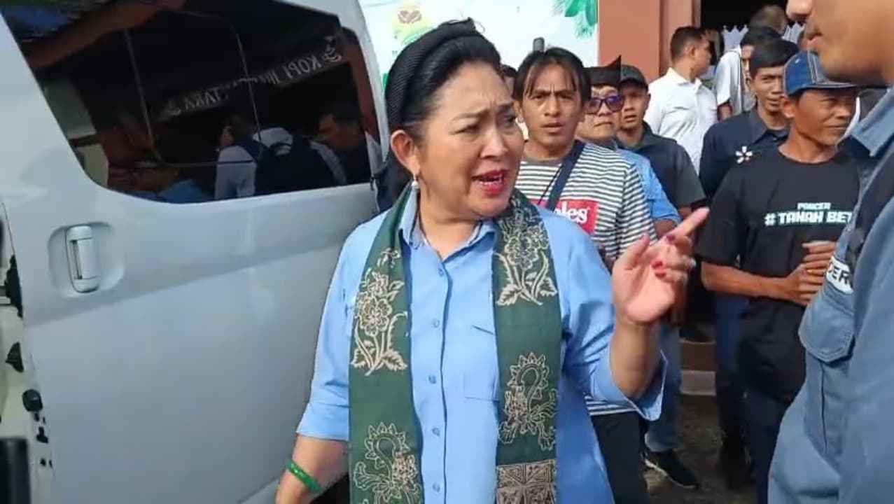 Kunjungan ke Banyuwangi, Komisi IV DPR RI Titiek Soeharto Bertemu Pengelola Tambang Emas dan Warga
