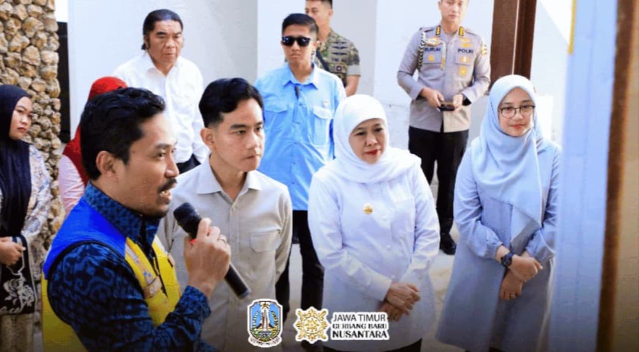 Gubernur Khofifah Dampingi Wapres Gibran Tinjau Revitalisasi Pasar Induk Banyuwangi