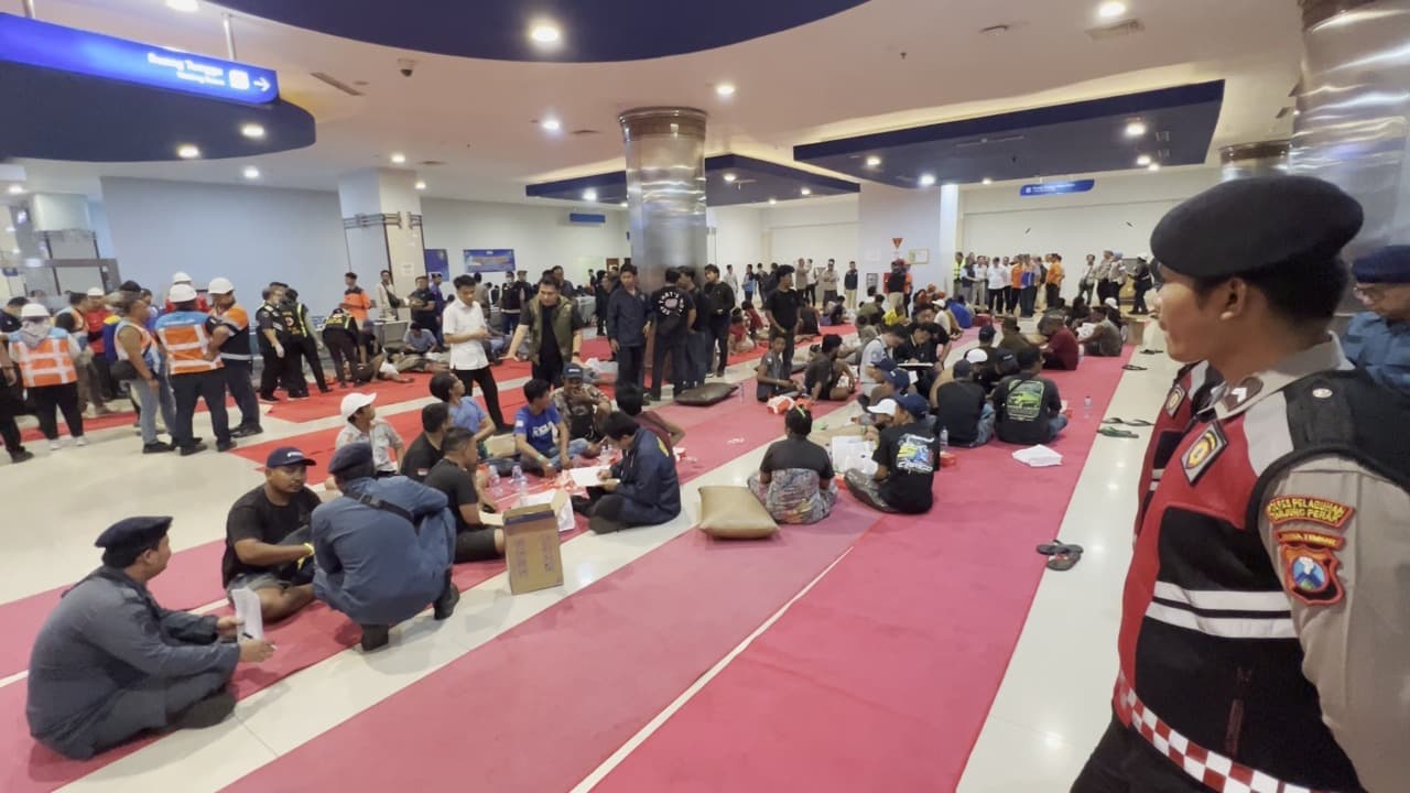 Kesaksian Korban Selamat KMP Mutiara Sentosa II: Api Diduga Berasal dari Sebuah Truk