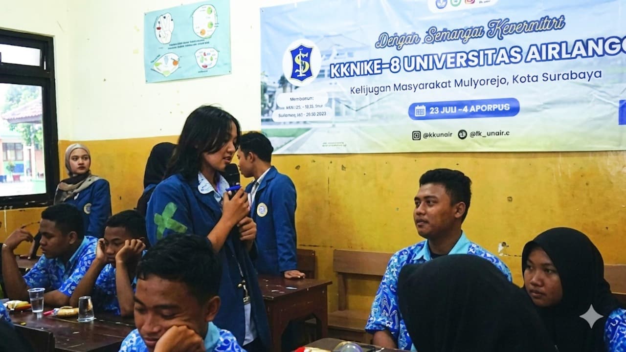Mahasiswa KKN Unair Surabaya Bekali Anti Kekerasan Seksual pada Siswa SMK