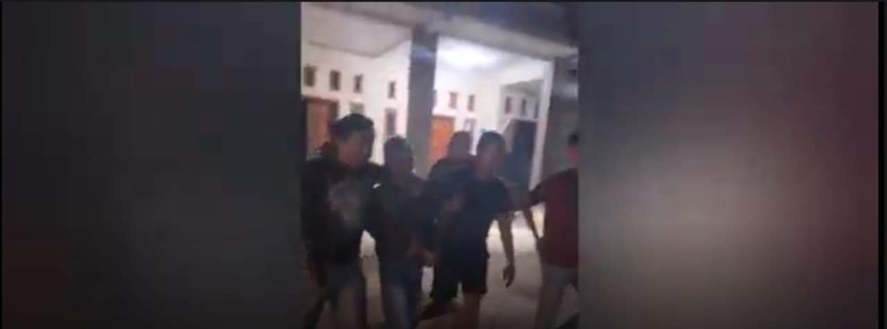 Nekat Bersenjata Pisau, Komplotan Residivis Perampok di Bondowoso Gasak Emas dan HP Milik Korban