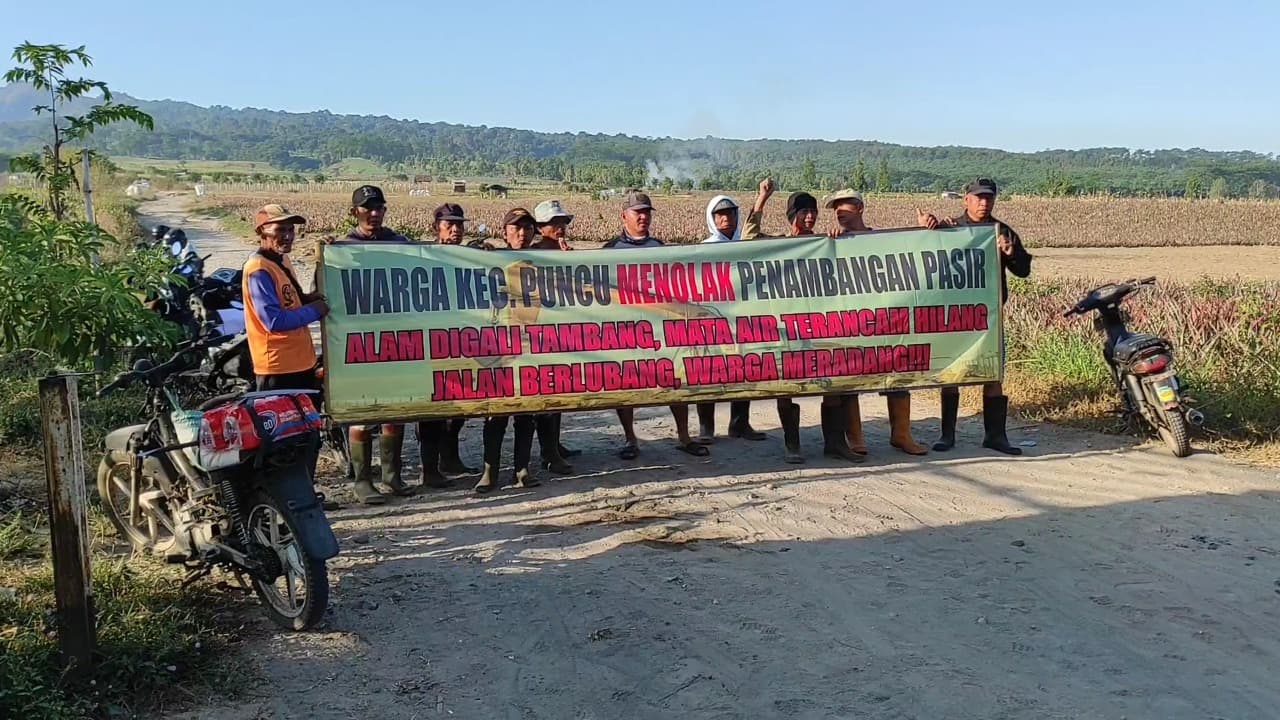 Warga Dua Desa di Kediri Desak Tambang Pasir Ditutup, Khawatir Krisis Air Bersih