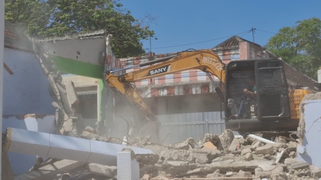 84 Kios Depan Stasiun Tulungagung Dibongkar, Jadi Tahap Awal Pengembangan Kawasan