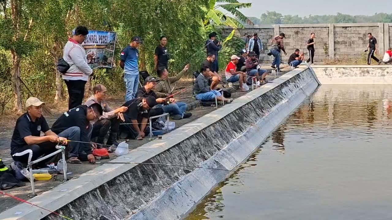 1 Kuintal Ikan Diperebutkan, Kejari Ajak Insan Pers Mancing Bersama