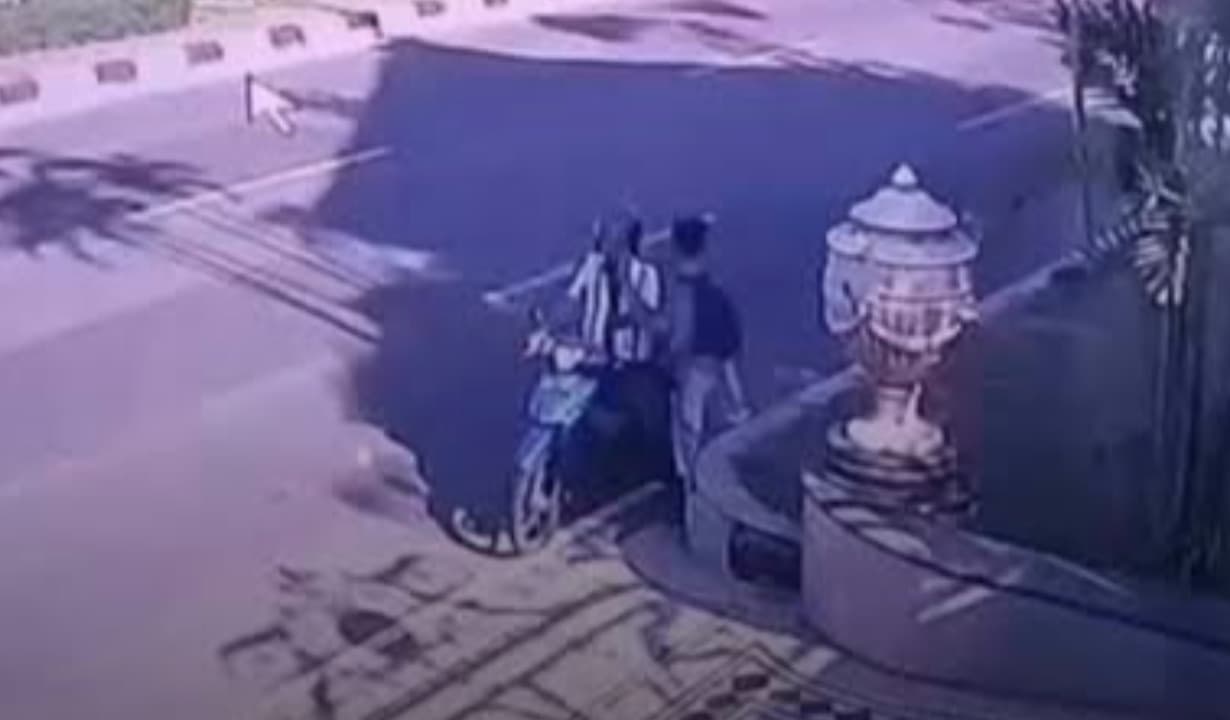 Gendam Pelajar SMP di Surabaya, Pelaku Gasak HP Korban