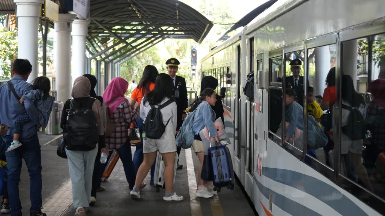Rayakan Kemerdekaan, KAI Daop 8 Surabaya Beri Diskon Tiket 17 Persen KA Ekonomi
