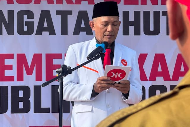 Upacara HUT RI di PKS Jatim, Bagus Tegaskan Setia kepada Pancasila dan Konstitusi