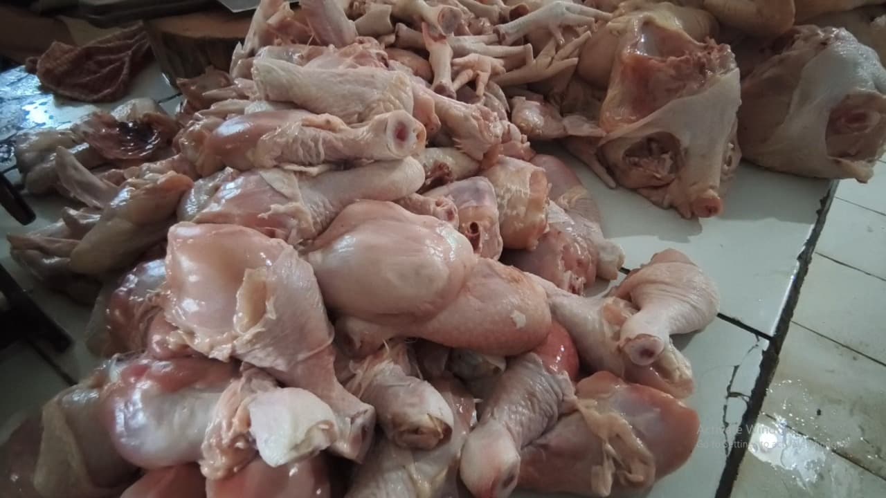 Harga Daging Ayam di Magetan Tembus Rp40 Ribu per Kilogram, Pembeli Turun Separuh