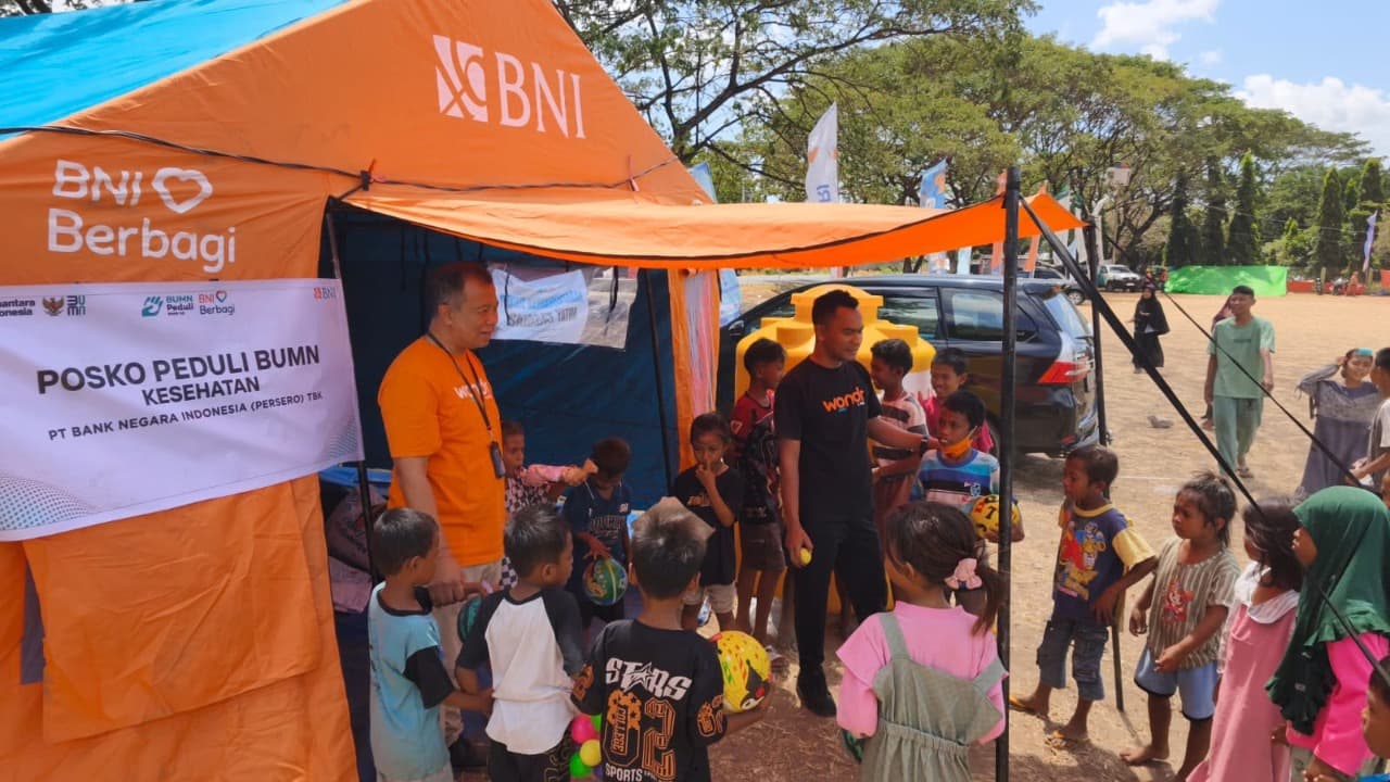 BNI Berbagi Sediakan Layanan Kesehatan dan Trauma Healing bagi Korban Bencana NTT