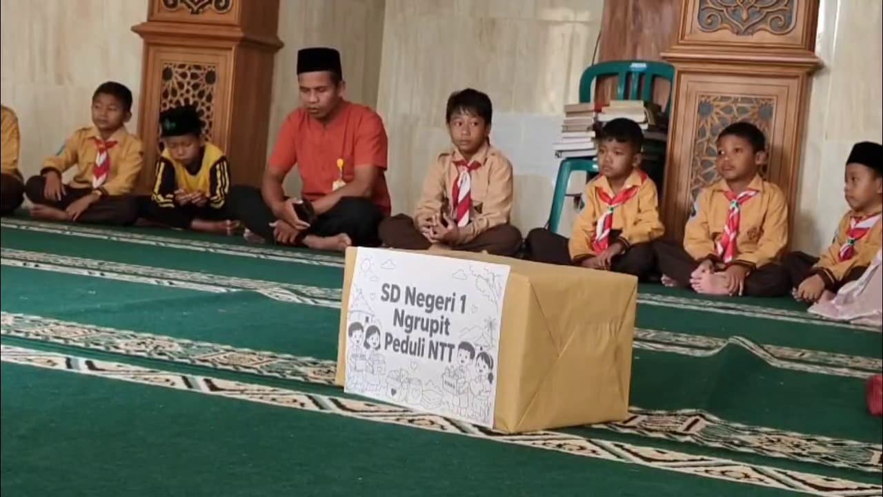 Bantu Bencana NTT, Siswa SD Sisihkan Uang Saku dan Gelar Doa Bersama