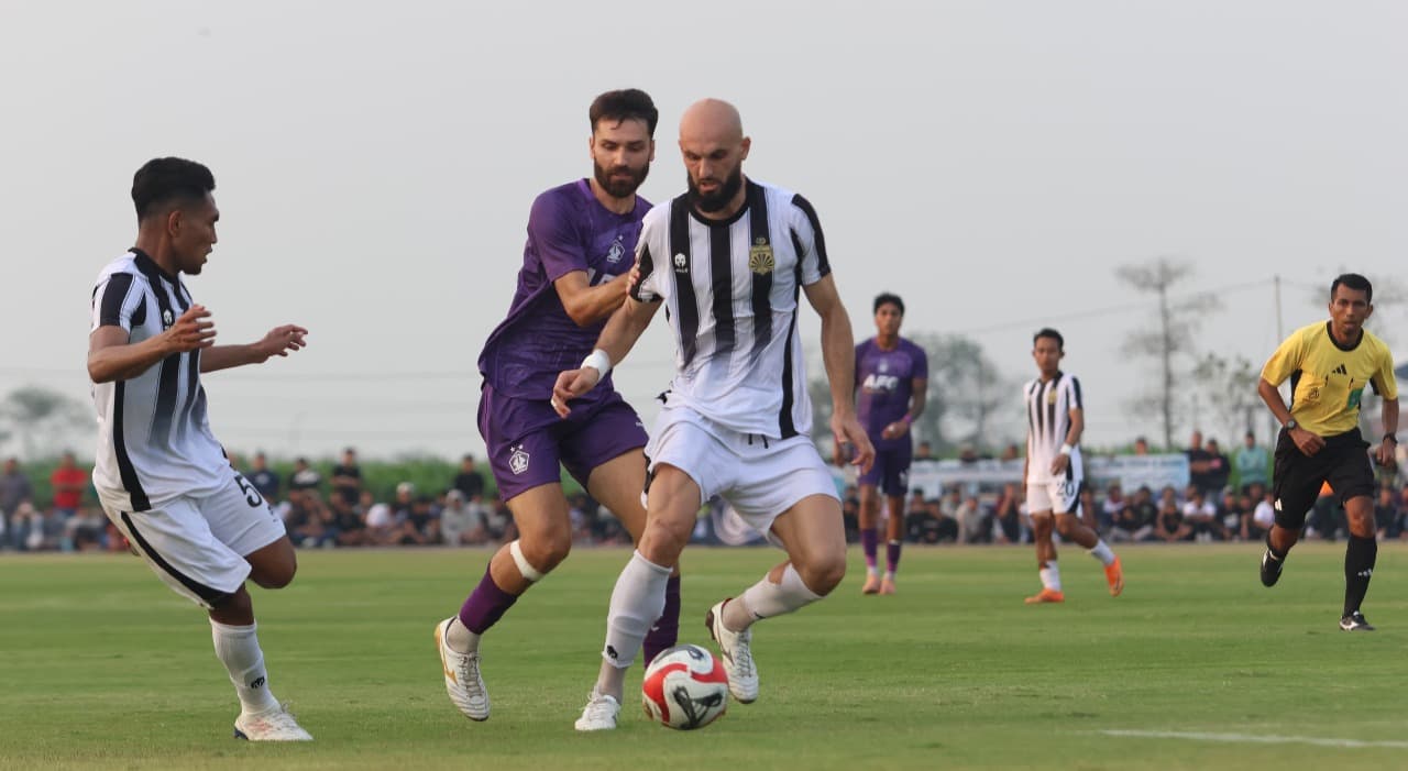 Persik Kediri Kalahkan Bhayangkara Presisi Lampung FC 2-1, Jose Enrique Borong Dua Gol
