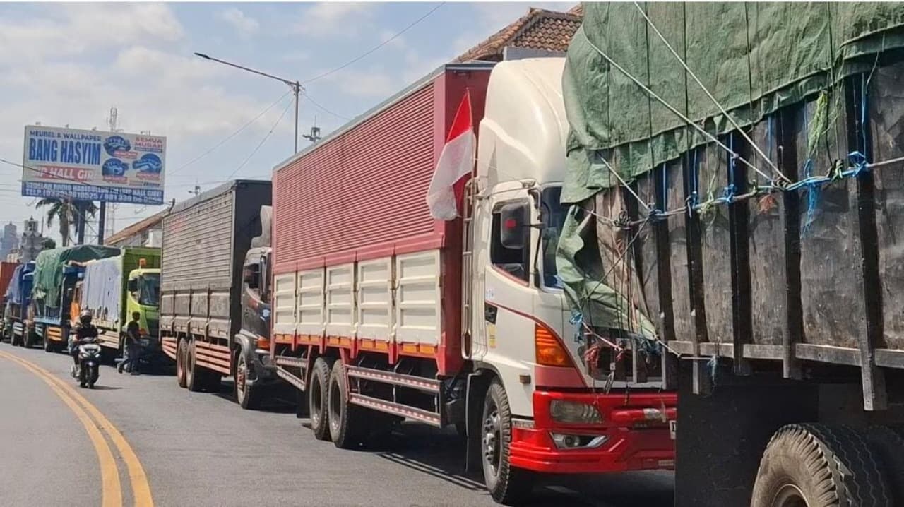 Kemacetan Kembali Terulang di Pelabuhan Ketapang, Sopir Truk Terjebak Berjam-jam