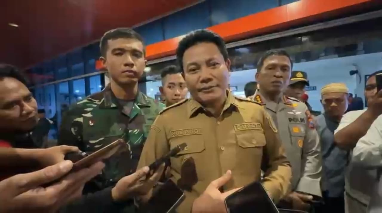 Bupati Subandi Bantah Ada Santri Meninggal dalam Dugaan Keracunan MBG