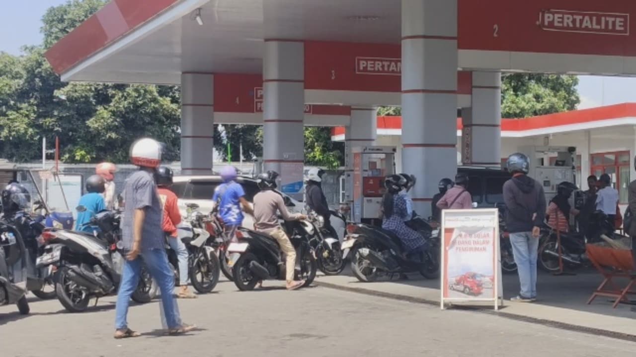 BBM Langka, Antrean Mengular 1,3 Kilometer