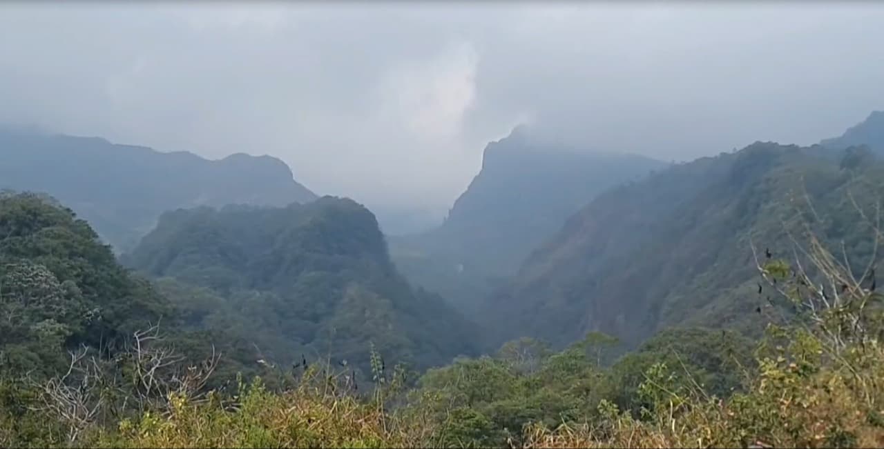 Erupsi Lima Gunung Jadi Sorotan, Kelud Masih Normal dan Aman untuk Wisatawan