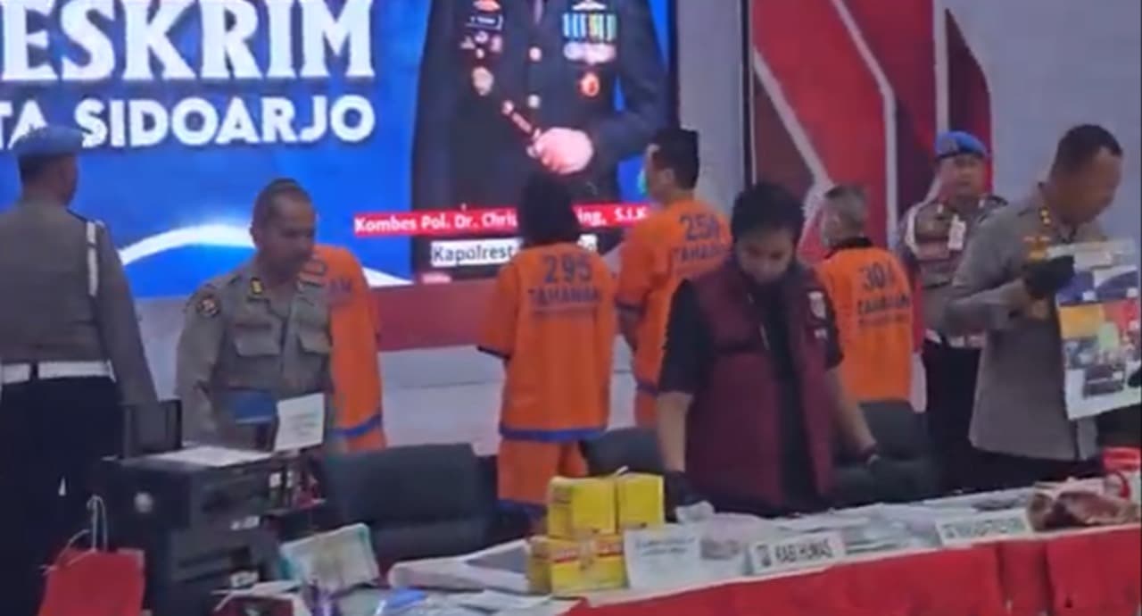 Polisi Bongkar Sindikat Scamming di Sidoarjo, Tiga Pelaku WNA China Diamankan