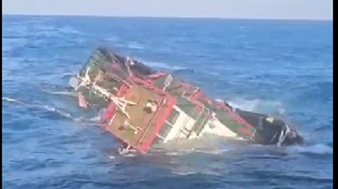 Tugboat TB MT20 1301 Tenggelam di Perairan Bawean, 8 ABK Selamat Dievakuasi ke Semarang