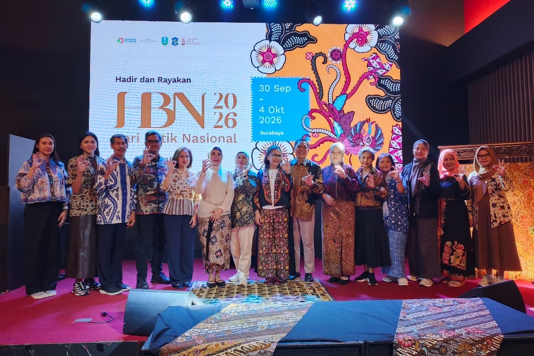 Surabaya Tuan Rumah Hari Batik Nasional 2026, Hadirkan Batik Berlayar di Sungai Kalimas