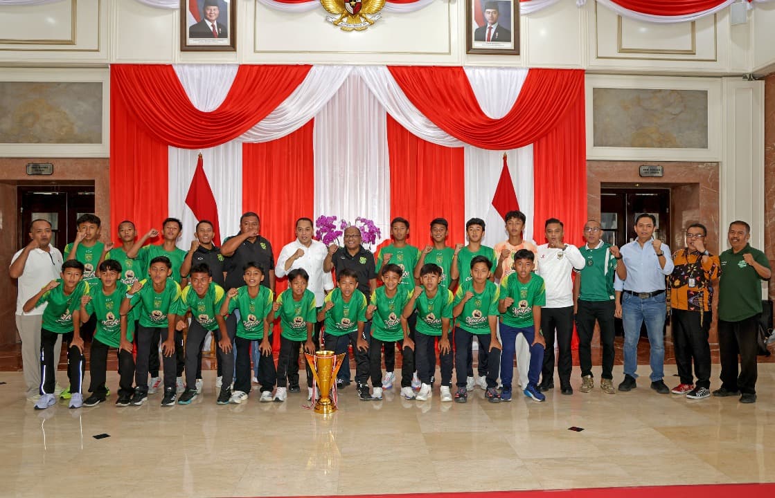 Persebaya Muda Raih Juara, Wali Kota Eri Siapkan Fasilitas Latihan untuk Piala Soeratin Nasional