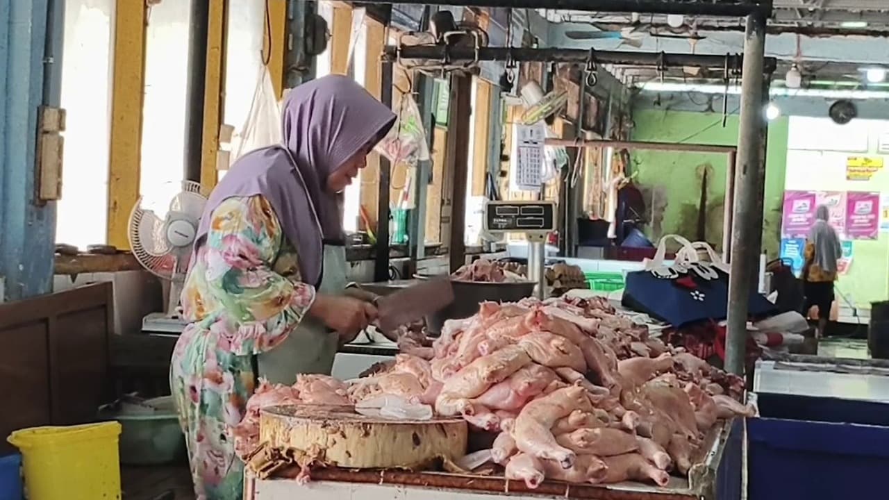 Harga Daging Tinggi Selama Dua Bulan, Pedagang Pangkas Stok