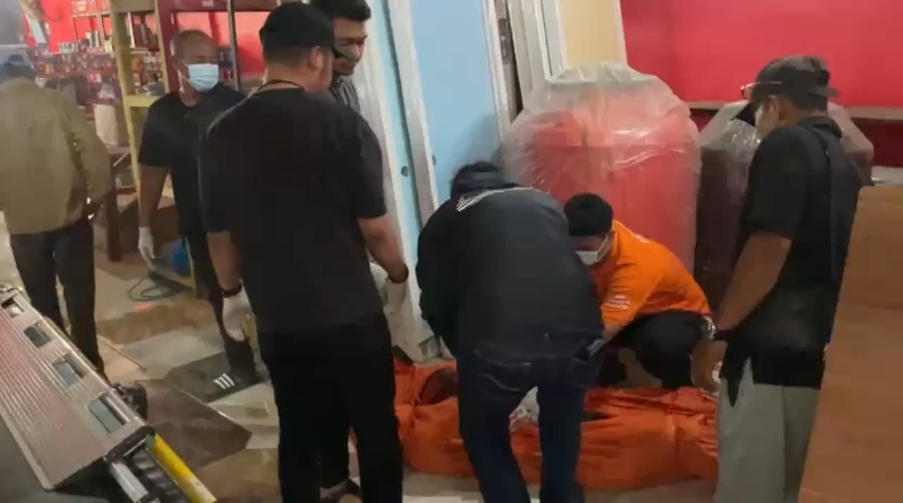 Pemilik Toko Bangunan di Gresik Tewas Ditusuk Pacar, Pelaku Mengaku Cemburu