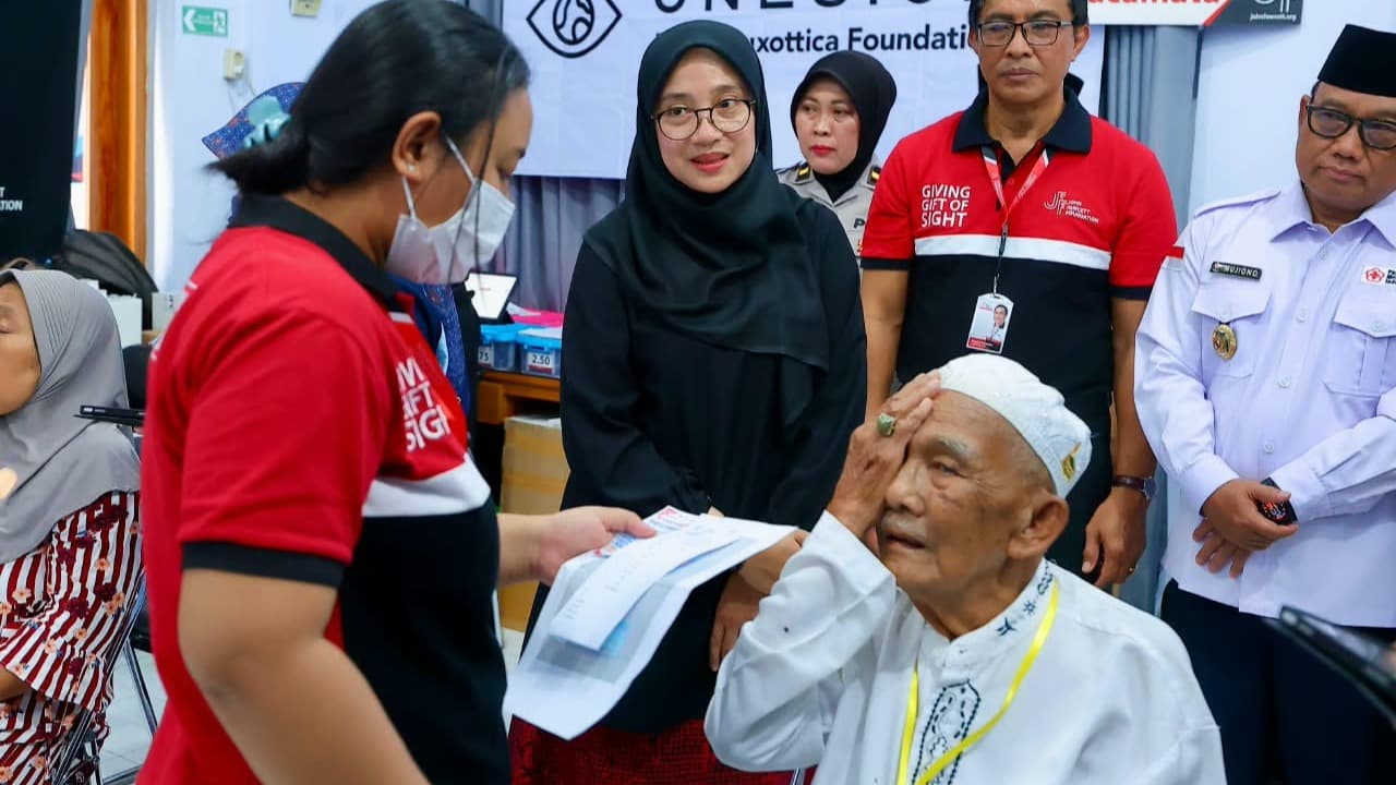 Kolaborasi Pemkab Banyuwangi, PMI, dan JFF, Operasi Katarak Gratis Telah Bantu 4.869 Warga