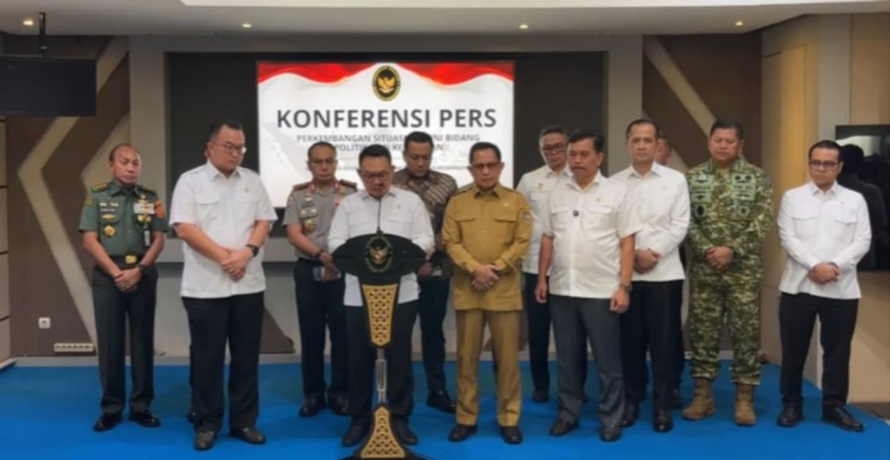 Karhutla Belum Berstatus bencana Nasional, Menko Polkam : Penanganan Terus Di Upayakan