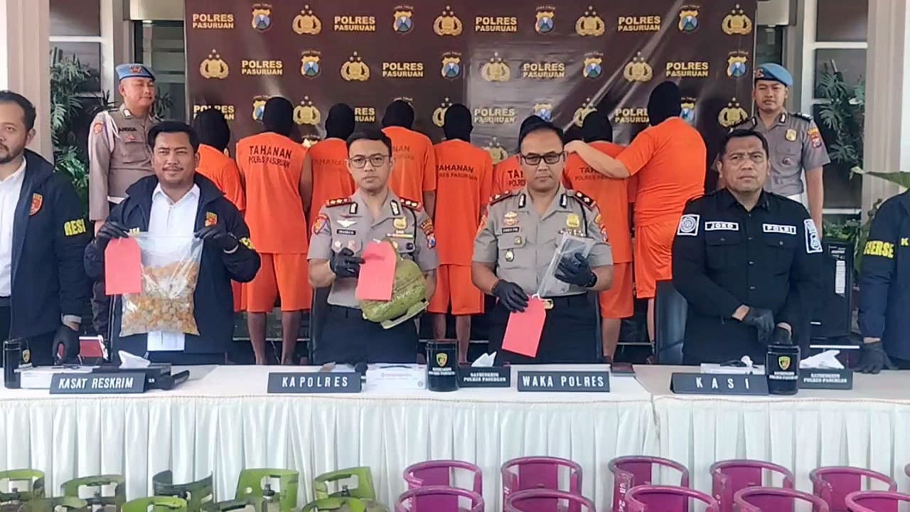 Polres Pasuruan Bongkar Gudang Pengoplos Elpiji Subsidi, Delapan Orang Diamankan