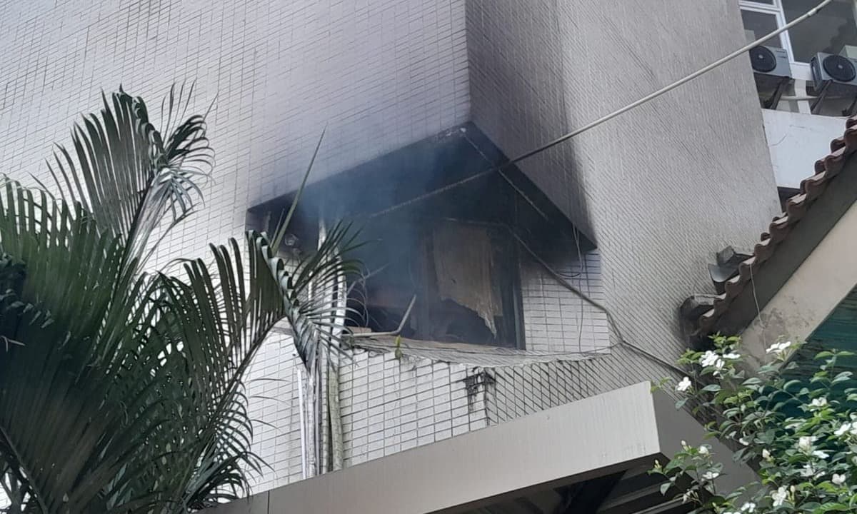 Satu Menit Setelah Laporan, DSI YPTA Surabaya Langsung Tangani Insiden Kebakaran