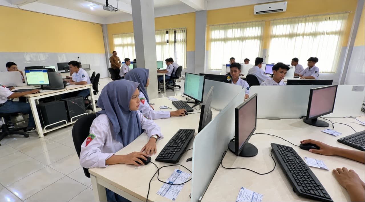 550 Siswa SMK YPM 8 Sidoarjo Ikuti TKA, Pengawasan Dilakukan Secara Acak