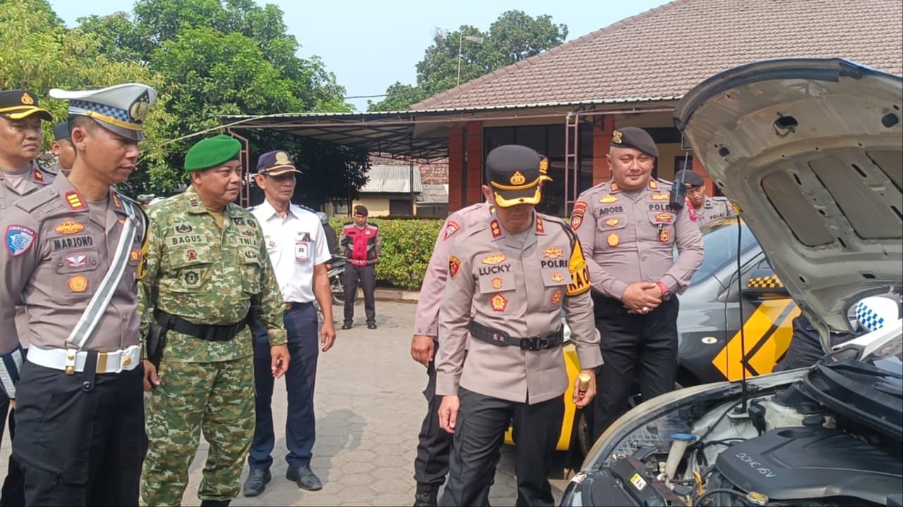 Operasi Patuh Semeru 2026 Dimulai, Kapolres Probolinggo Kota Cek Kendaraan Operasional