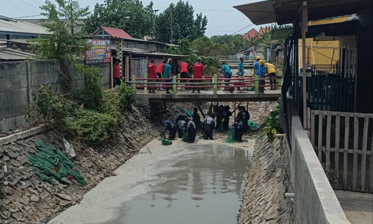 Libatkan Berbagai Unsur, Sungai Kalimati Muncar Kembali Dibersihkan