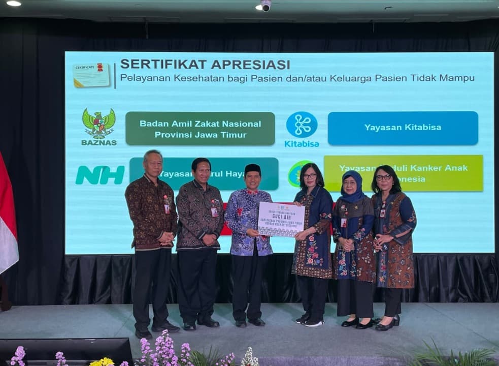 BAZNAS Jatim Terima Apresiasi atas Kepedulian kepada Pasien Kurang Mampu di HUT ke-88 RSUD Dr. Soetomo