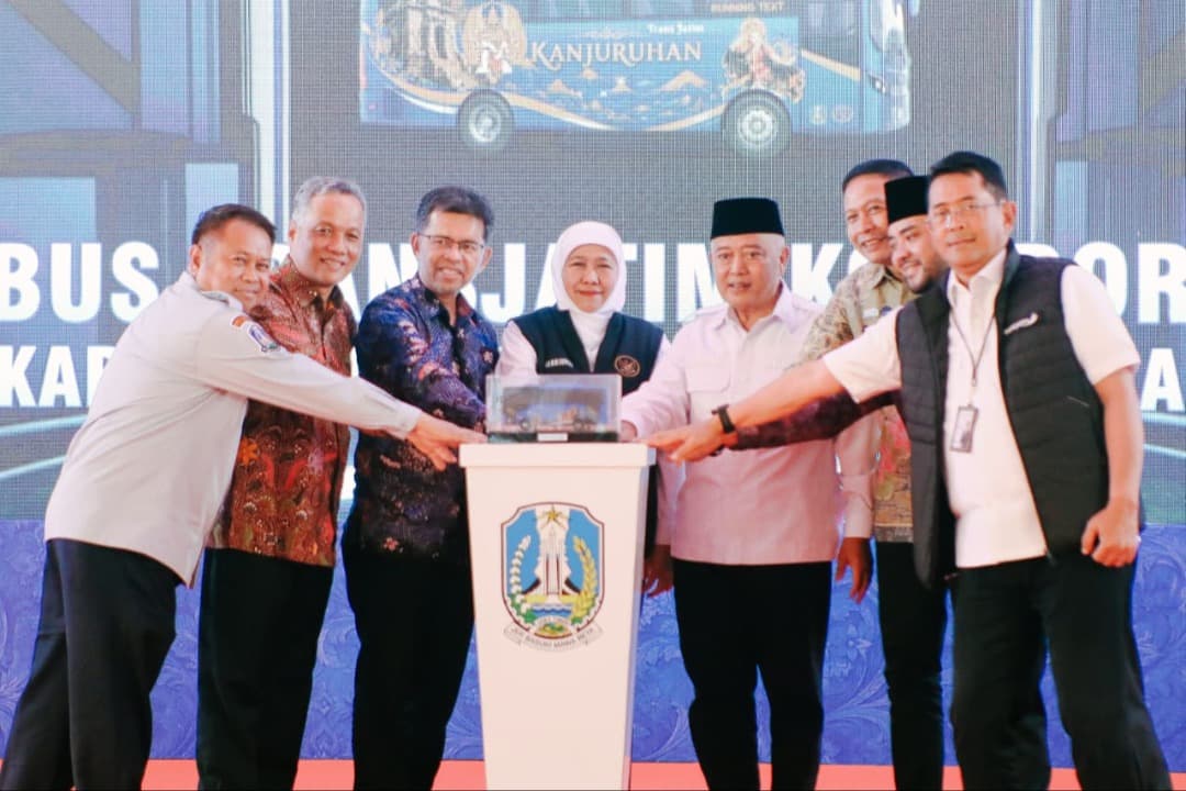 Gubernur Khofifah Resmikan Bus Trans Jatim Koridor II Malang Raya