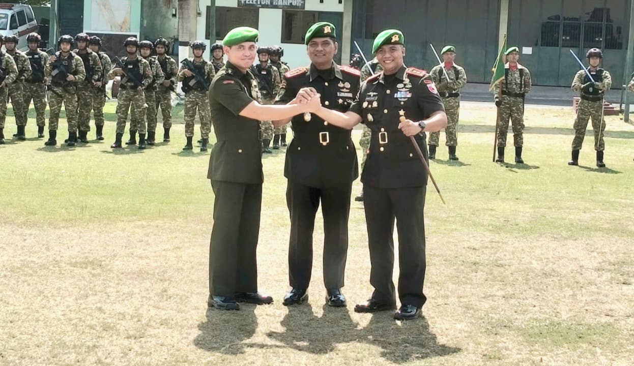 Komandan Yonif 521/DY Kediri Berganti, Letkol Inf Dimas Edhie Furqoni Resmi Gantikan Letkol Inf Rahadyan Surya Murdata